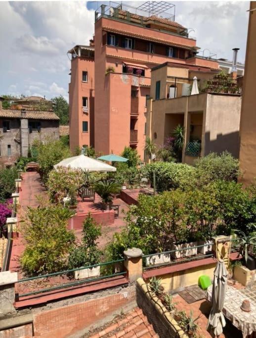 Scarpetta32 - Your In Trastevere Apartment Rom