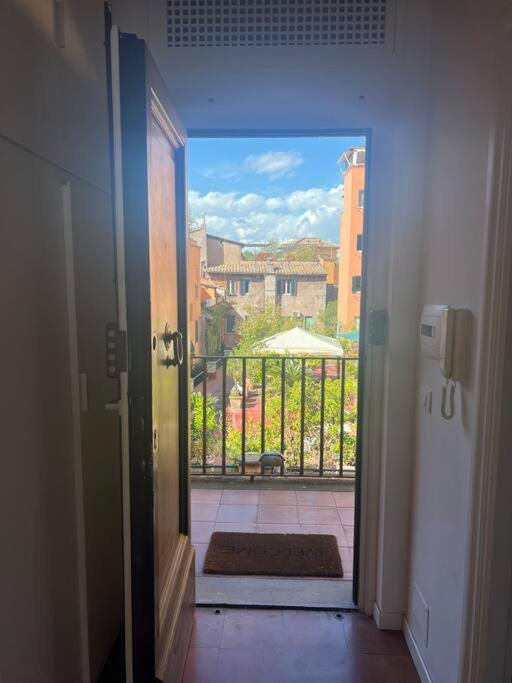 Apartment Scarpetta32 - Your In Trastevere Rom
